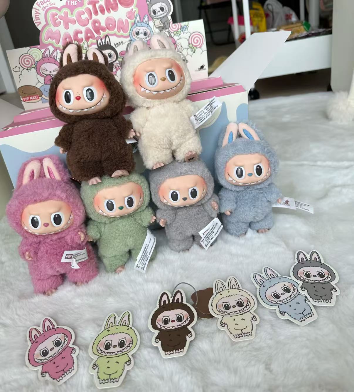 blind box（No placing orders without live streaming.）Do not send the box, open it on site.